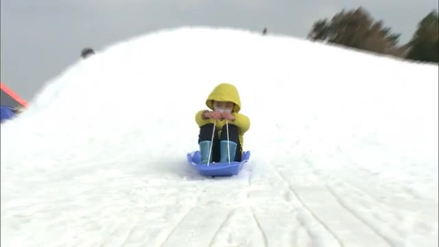 公園が銀世界に 子供たちの雪遊びスペースが雲辺寺山山頂公園にお目見え 香川 観音寺市 Ohk 岡山放送