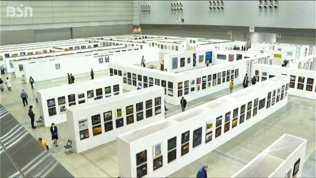 新潟県内最大の公募展『県展』アマチュアの力作1074作品が一堂に