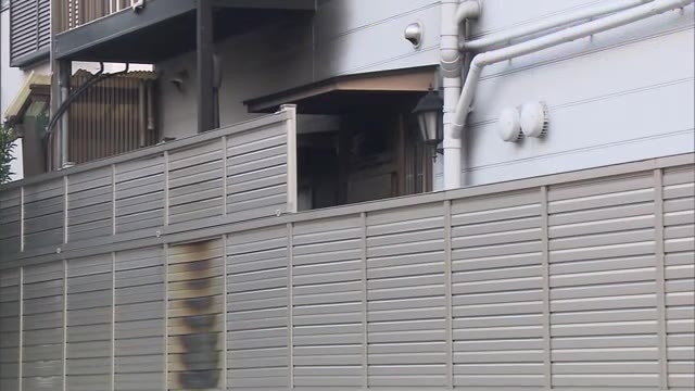 焼け跡から性別不明の遺体見つかる　現場はＪＲ行橋駅近く　２階建ての店舗兼住宅の住宅部分が燃える　住人「ストーブとこたつを置いていた場所」　福岡県行橋市