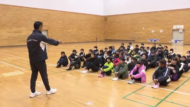 将来のメダリストを育成　福岡県タレント発掘事業　新年度のコースがスタート　県内の小中学生約５０人が参加