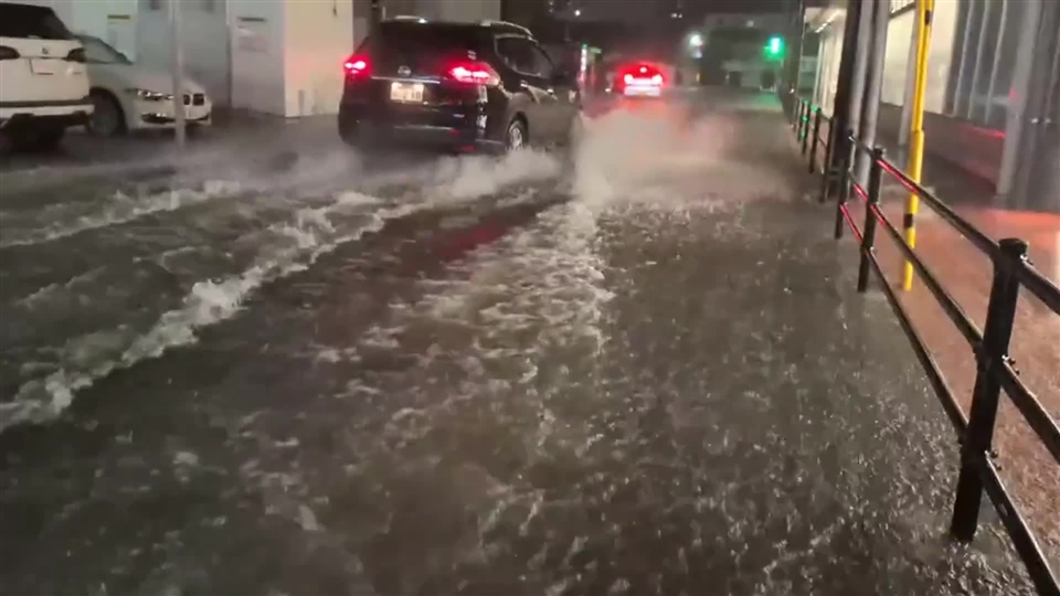 福岡市内で“ゲリラ雷雨”　道路の冠水も　1時間に60ミリ超える非常に激しい雨　東区・南区・城南区で約780戸が停電